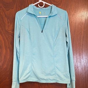 Xersion women’s size m athletic top